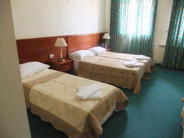 Rosary Sister Guest House Ein Karem Kudüs Oda fotoğraf