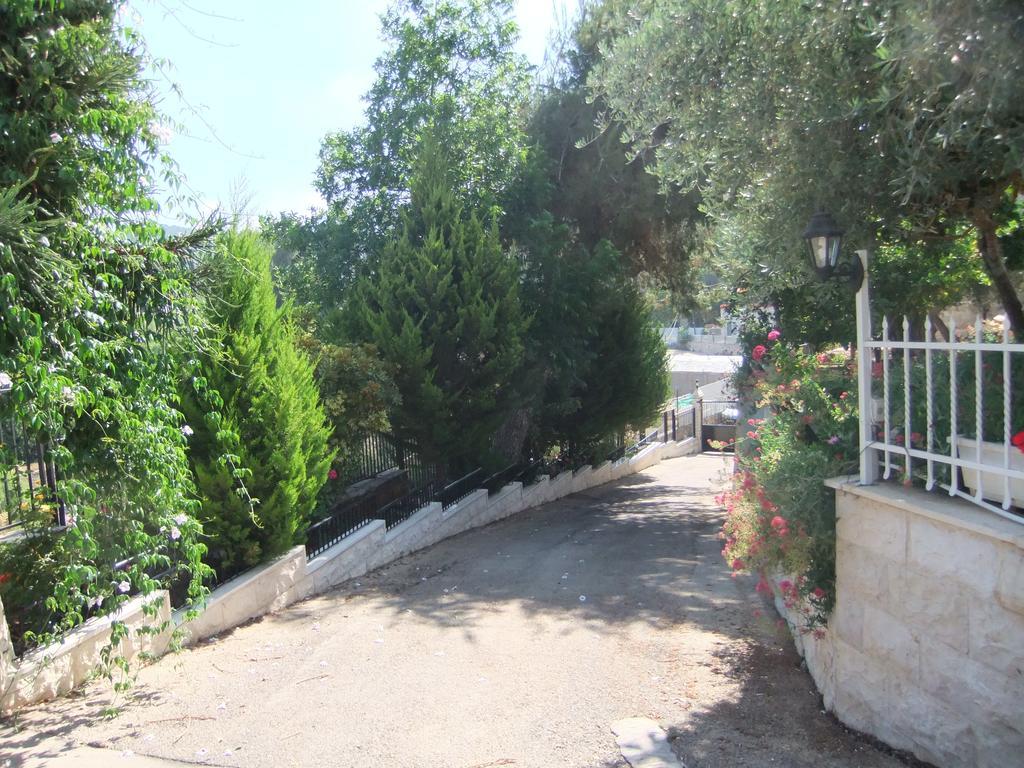 Rosary Sister Guest House Ein Karem Kudüs Dış mekan fotoğraf