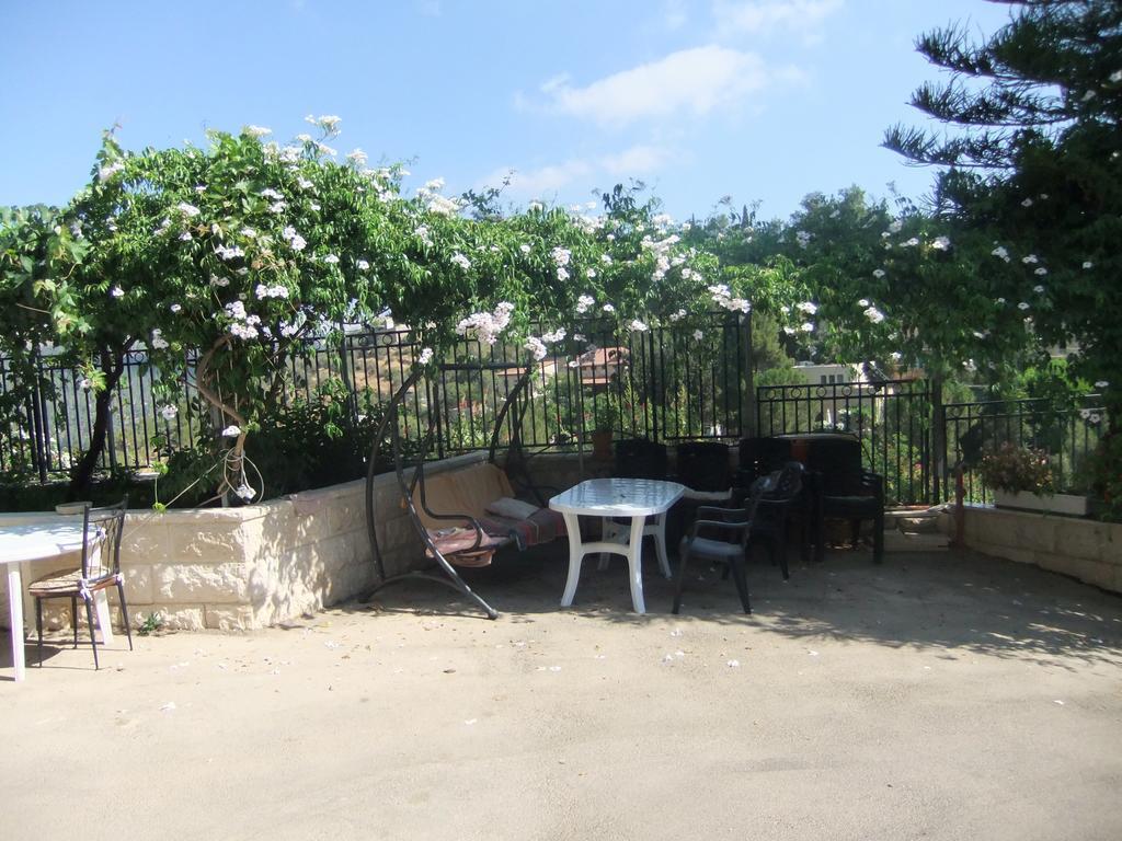 Rosary Sister Guest House Ein Karem Kudüs Dış mekan fotoğraf
